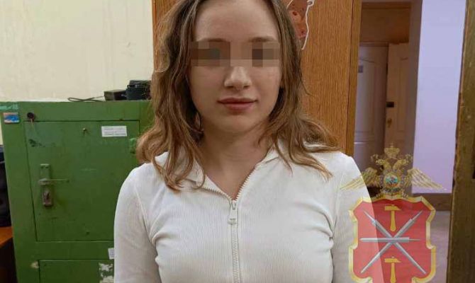22-летняя девушка из Подмосковья пыталась продать в Тульской области 2 кг наркотиков