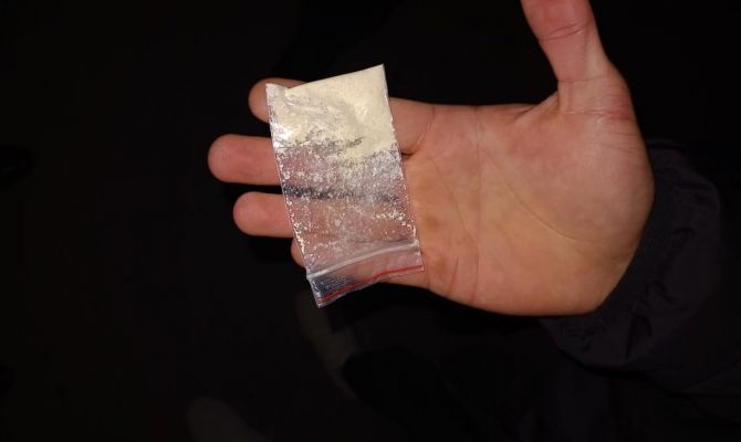 Сотрудники Госавтоинспекции поймали на дороге в Туле двух наркоманов