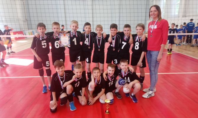 Тульские волейболисты заняли третье место на турнире в Костроме