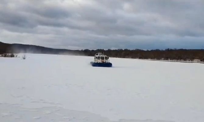 В Алексине спасатели вызвали судно на воздушной подушке для поиска "утопленника"