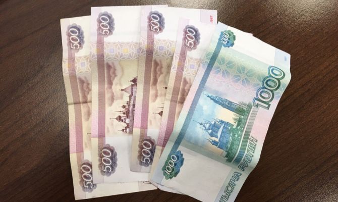 Названо число россиян с доходом ниже прожиточного минимума 