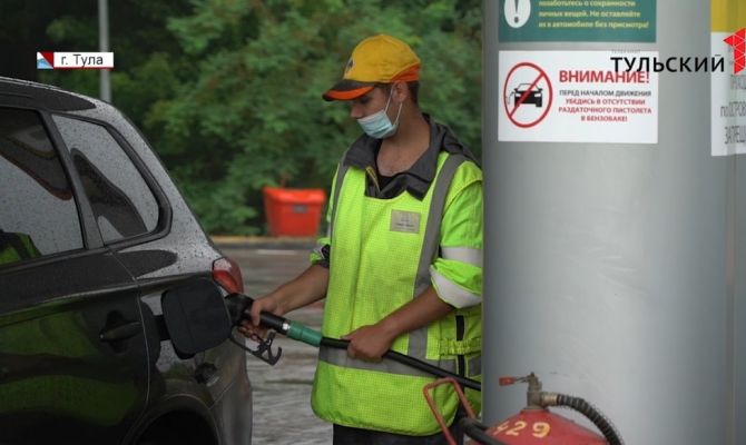 Что делать: на АЗС тулячке вместо топлива в бак залили обычную воду