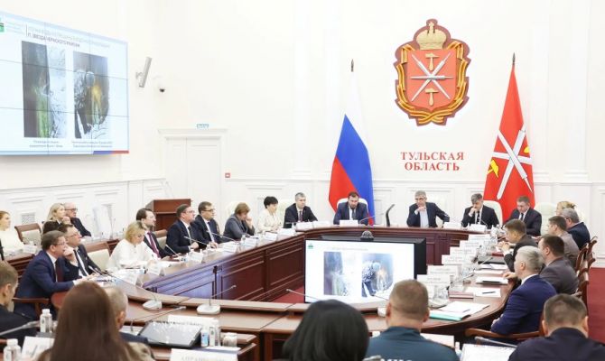 Губернатор Дмитрий Миляев провел личный прием жителей