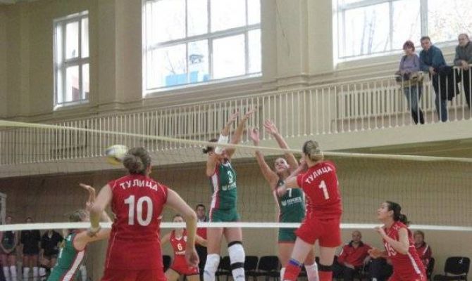 Волейбольная "Тулица" вышла на первое место в турнирной таблице