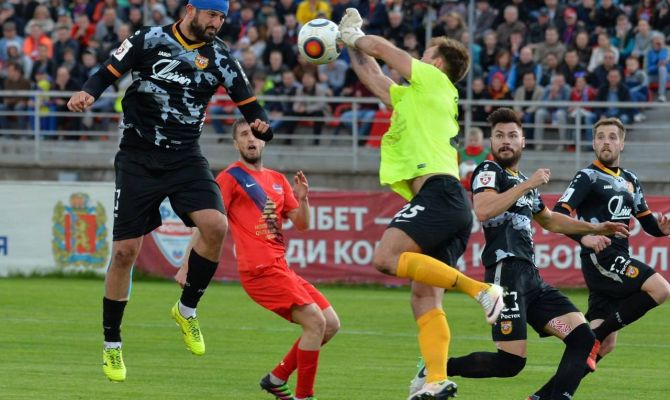 «Енисей» обыграл команду «Арсенала» в первом стыковом матче