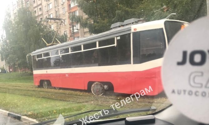 Стала известна причина схода с рельсов трамвая на улице Станиславского в Туле