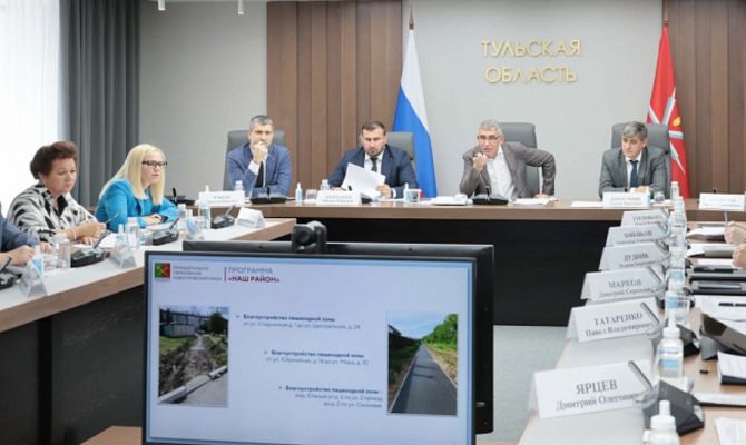 До конца года в поселке Новогуровский отремонтируют 5 участков дорог