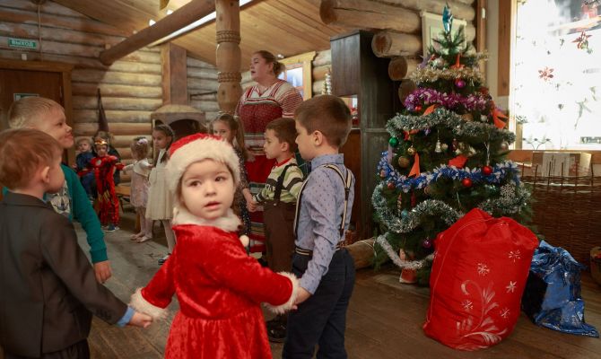 На выходных туляки смогут изготовить красочное панно из ниток и отпраздновать старый Новый год