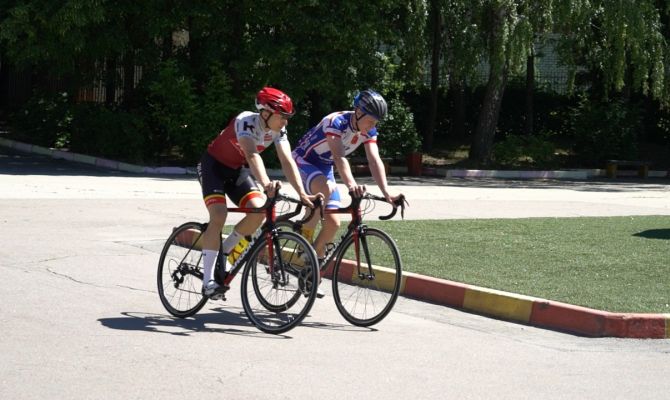 Тренеры тульских велогонщиков поделились секретами воспитания будущих чемпионов