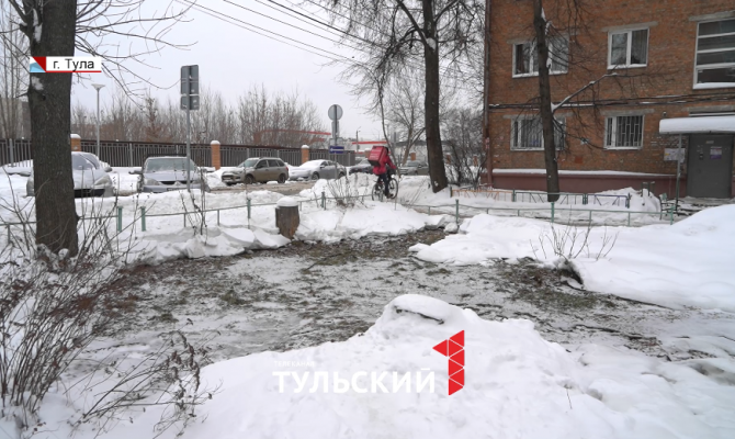 Фекальный каток: жители многоэтажки в Туле столкнулись с необычной аварией