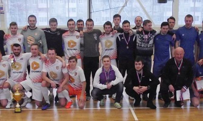 Два золота, серебро и бронза: в Новомосковске состоялся чемпионат по мини-футболу