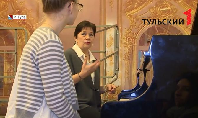 Заслуженный учитель России провел мастер-класс для учеников из школы им. Райхеля