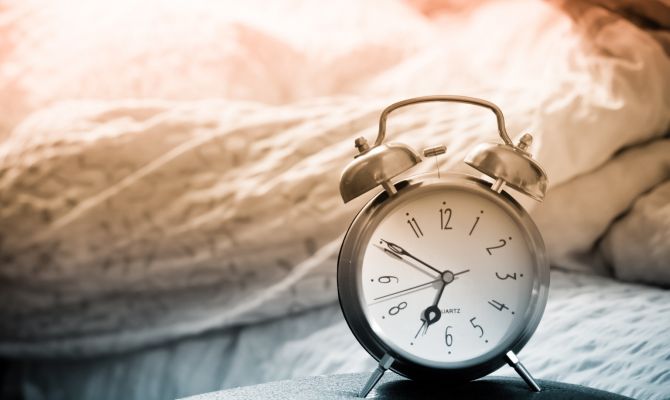 Специалисты рассказали, сколько часов сна необходимо человеку 