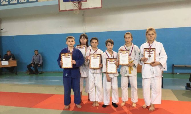 Тульские спортсмены завоевали три медали на турнире по дзюдо