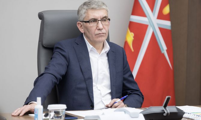 Дмитрий Миляев: "Если кто-то справляется со снегом и мусором, значит должны справляться все!"