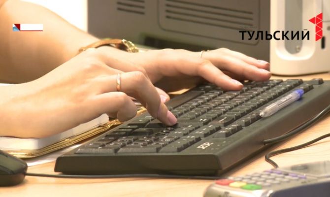 49% россиян поддерживают сокращение рабочей недели 