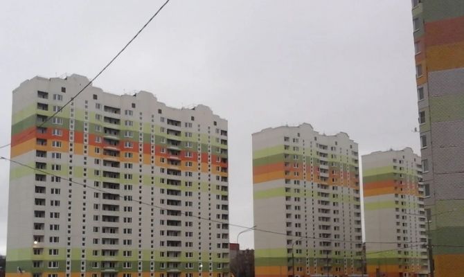 На улице Хворостухина в Туле продают десятки квартир застройщика-должника