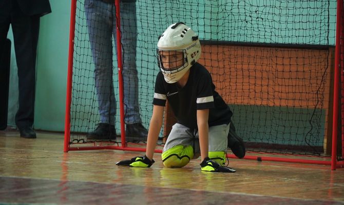 Тот же хоккей, только в зале: тульские школьники массово переходят на флорбол