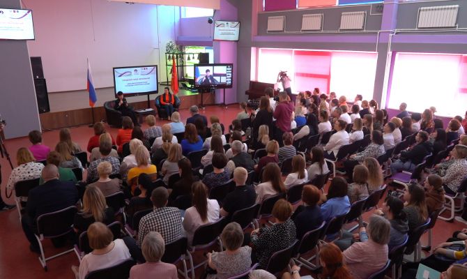 Для педагогов Большой Тулы прошел первый городской салон образования