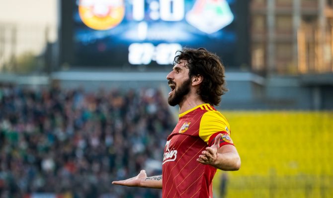 Болельщикам на матч «Арсенал-Локомотив» разрешили принести согревающий напиток