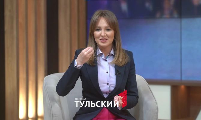 Понижаем тембр и расслабляем связки: телеведущая провела мастер-класс по управлению голосом