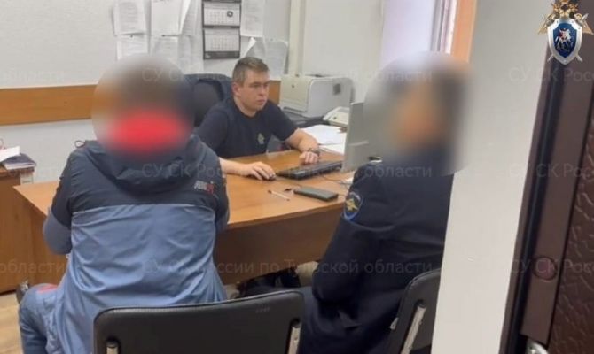 В Плавске бывшего полицейского осудили на 9,5 лет за взятку