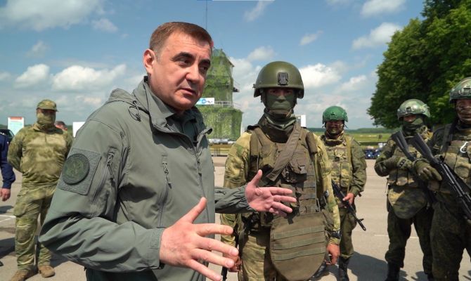 "На вас особая роль": Алексей Дюмин дал напутствие тульским контрактникам