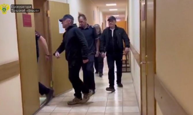 В Тульской области москвичи торговали наркотиками по почте