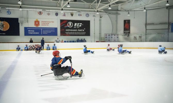 В Туле стартовал турнир по следж-хоккею