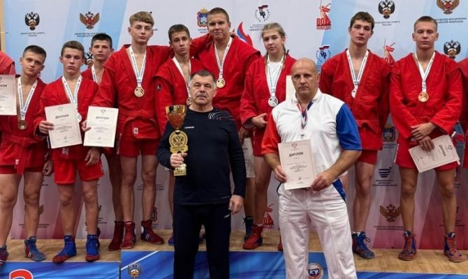 Тульские самбисты стали лучшими на Всероссийской Гимназиаде в Орле