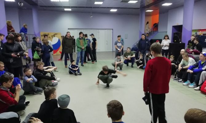 Брейк-данс и воркаут: в Туле прошёл молодежный фестиваль экстремального искусства