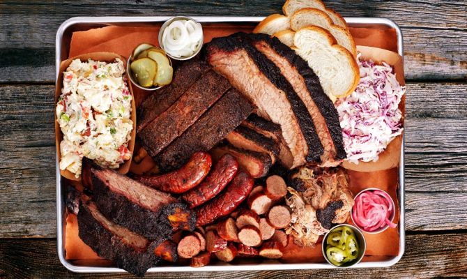 Роспотребнадзор: как не отравиться в майские праздники 