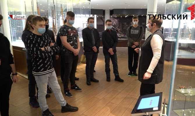 В честь 115-летия Вячеслава Силина в Туле провели экскурсию о знаменитых оружейниках