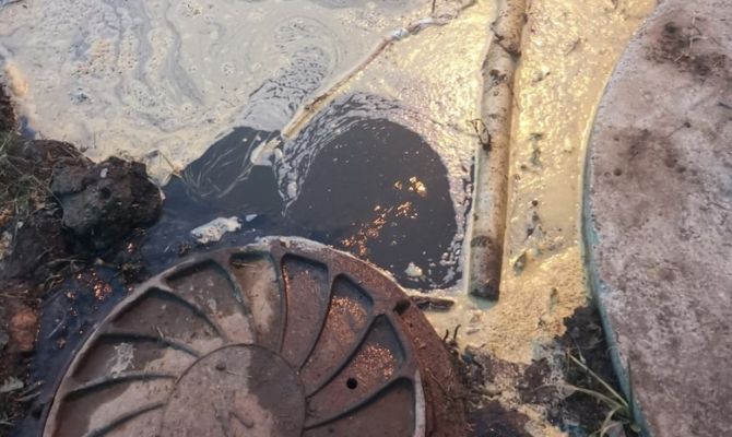 В Узловой 5-летняя девочка упала в яму со сточными водами