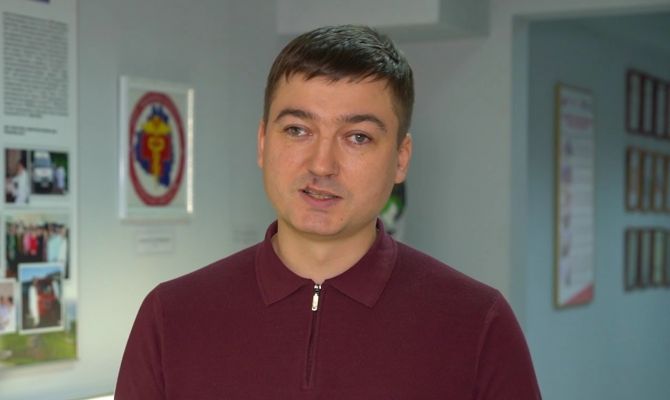 Сергей Мухин рассказал, что из новогодних блюд можно есть при простуде