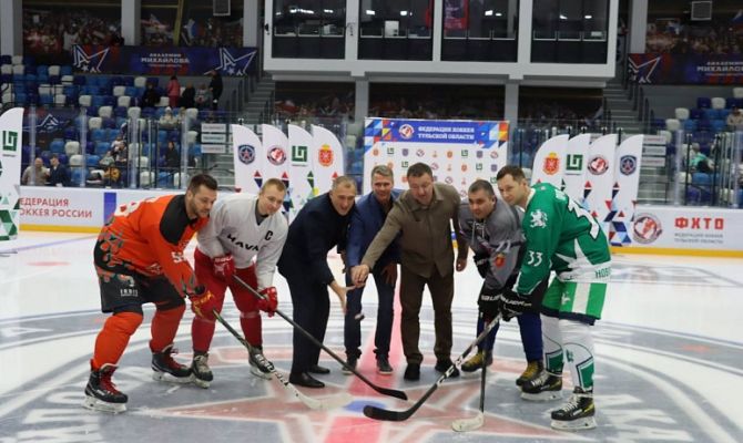 В Туле прошло открытие хоккейной производственной лиги