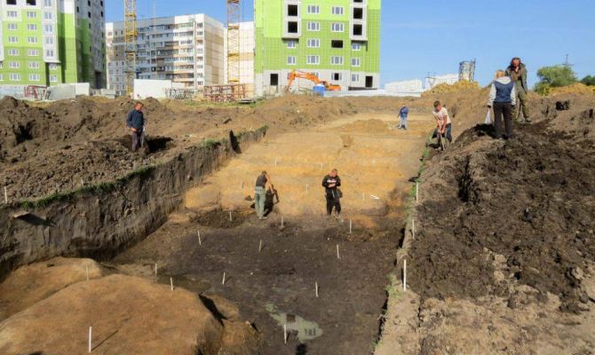 При строительстве дороги в Туле нашли около 400 предметов XVII- XVIII веков