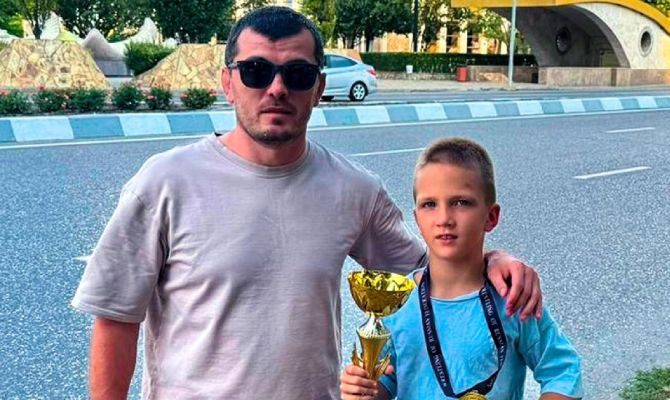 Юный туляк стал победителем открытого турнира по вольной борьбе