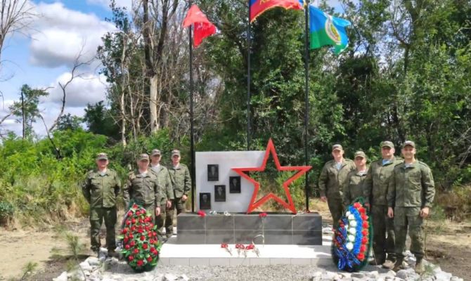 Тульские военнослужащие возвели мемориал павшим бойцам в Запорожской области