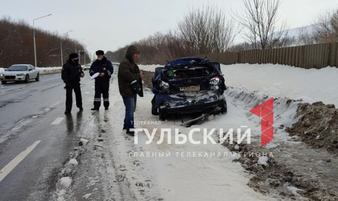 В Туле мать пострадавшего в ДТП с автобусом водителя «Тойоты» ищет свидетелей аварии