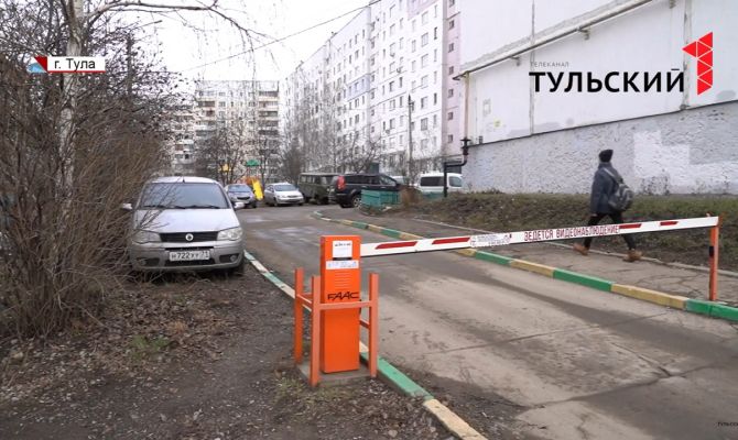 Парковка на газонах в Туле стала платной