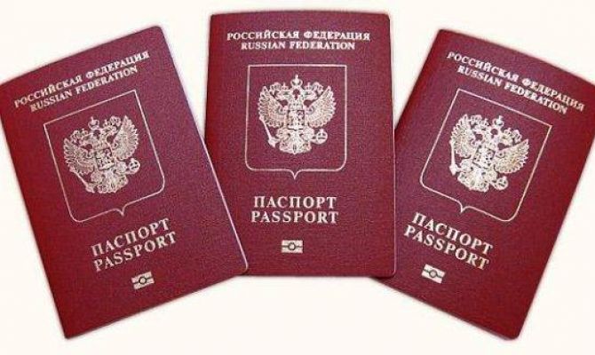 Загранпаспорта россиянам будут оформлять быстрее