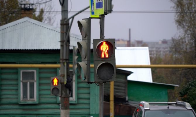 "Пешеход всегда прав": как водителям не попасть в тюрьму из-за нарушителей ПДД