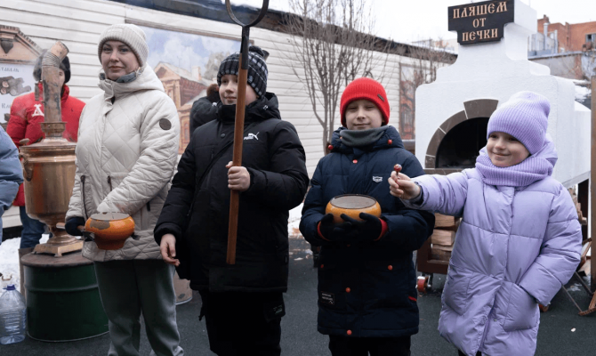 Гусь Добрыня приглашает туляков на новогодние каникулы в "Добродей"