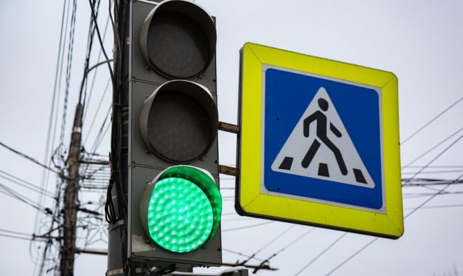 На 4 улицах Тулы появятся интеллектуальные светофоры