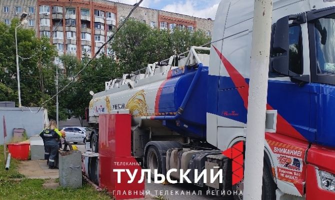 Бензовозам временно разрешили ездить с перегрузом