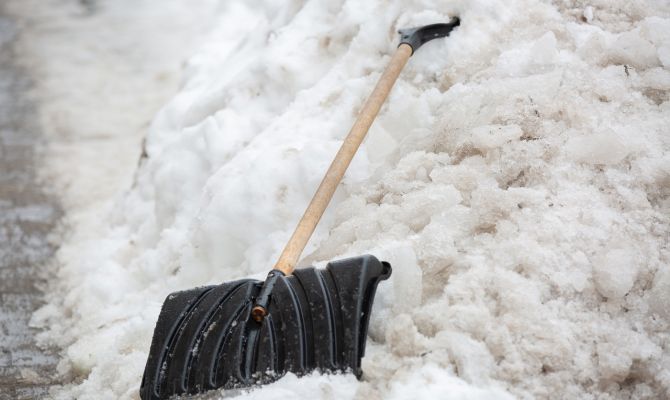 За сутки с улиц Тулы вывезли 1300 кубометров снега