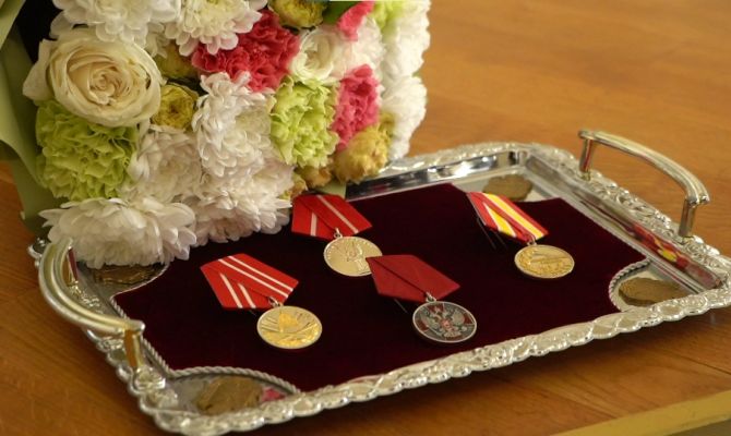 Дмитрий Миляев передал награды семьям погибших героев СВО