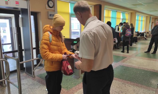 В России отменили контрольно-надзорные проверки школ и детских садов