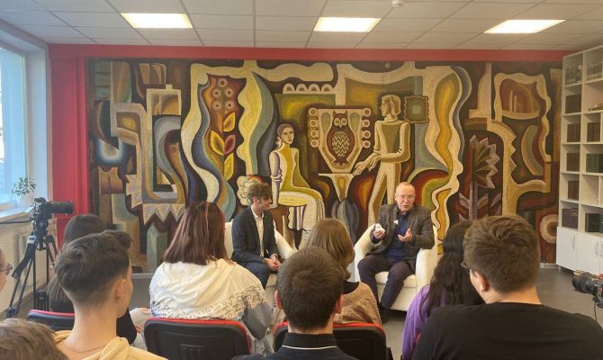 Юрий Вяземский раскрыл секрет успеха при подготовке к игре "Умницы и умники"